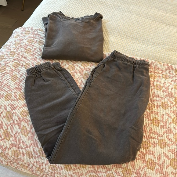 “Hey, Look At Me I’m Your Perfect Sweat Set” Zara Sweat Set - Picture 2 of 6